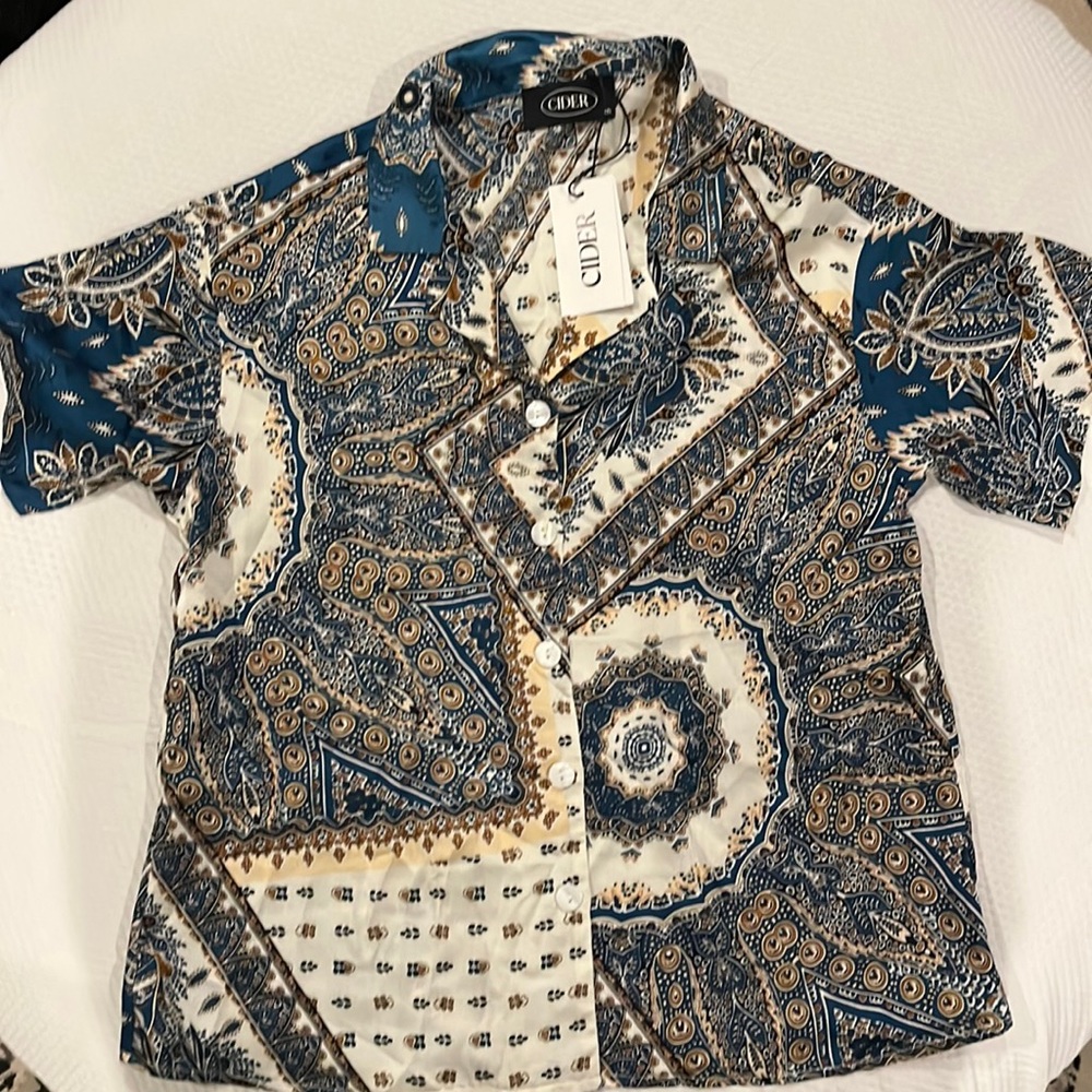 Cider XS button up 100% polyester